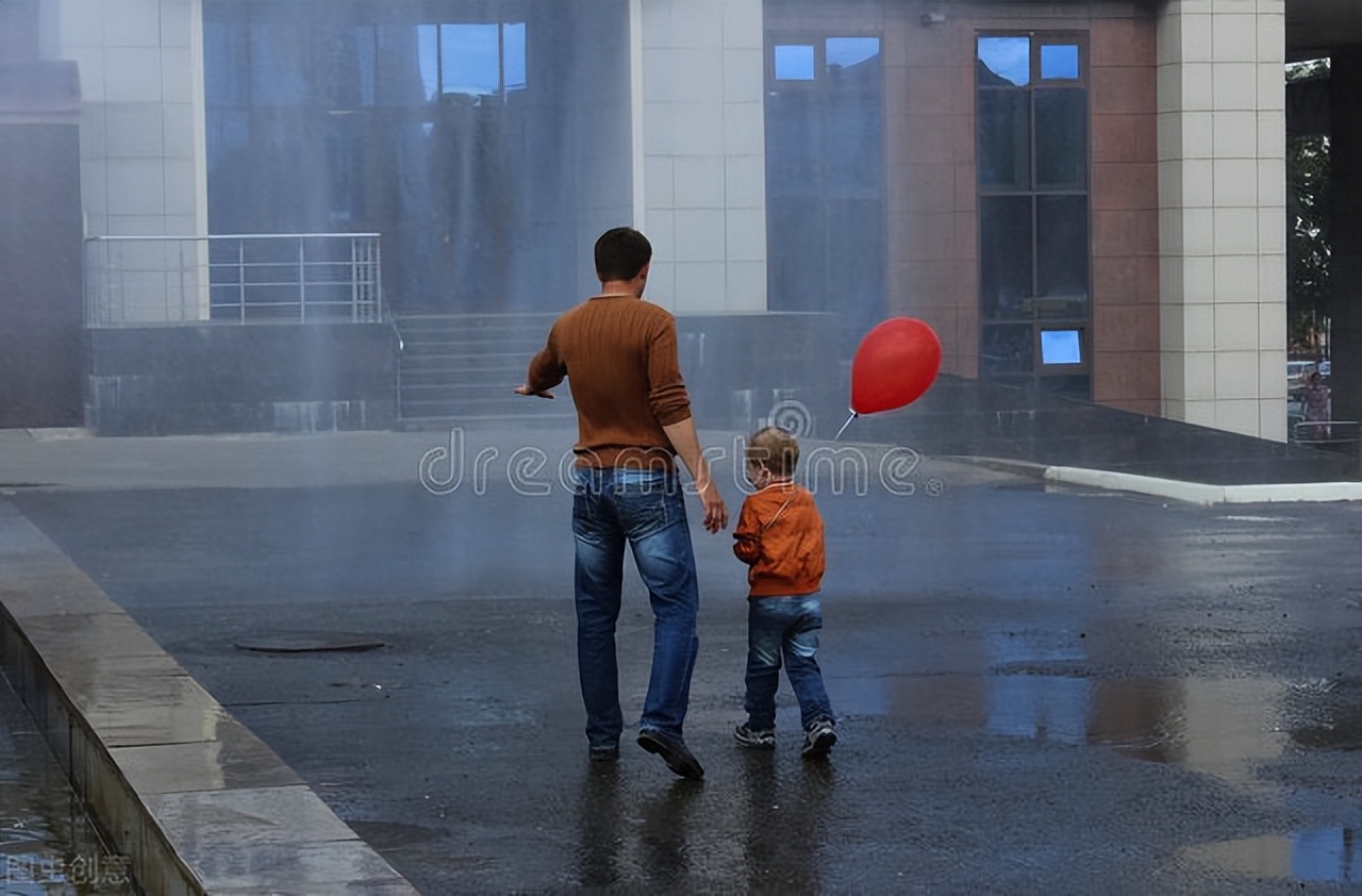 6岁孩子踢足球没有竞争意识,对踢足球的男孩毫无抵抗力