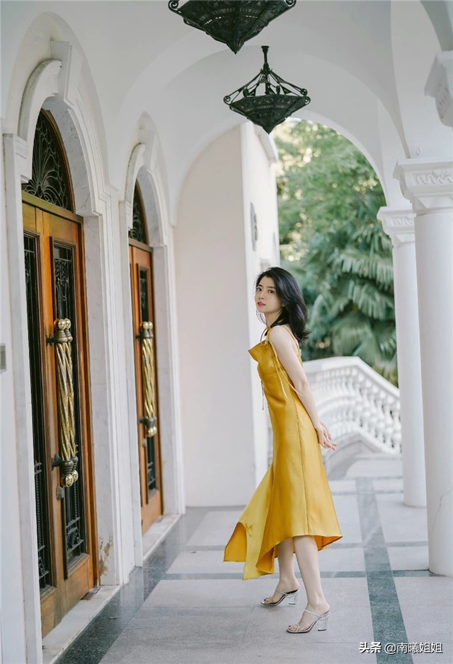 穆勒鞋女2022爆款洋气上档次,穆勒鞋女款高跟居家