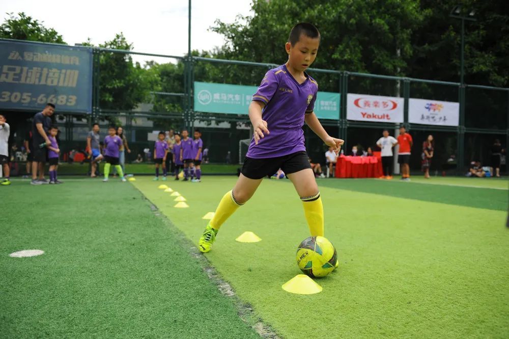 足球健康领域活动,足球运动可以锻炼身体哪些方面