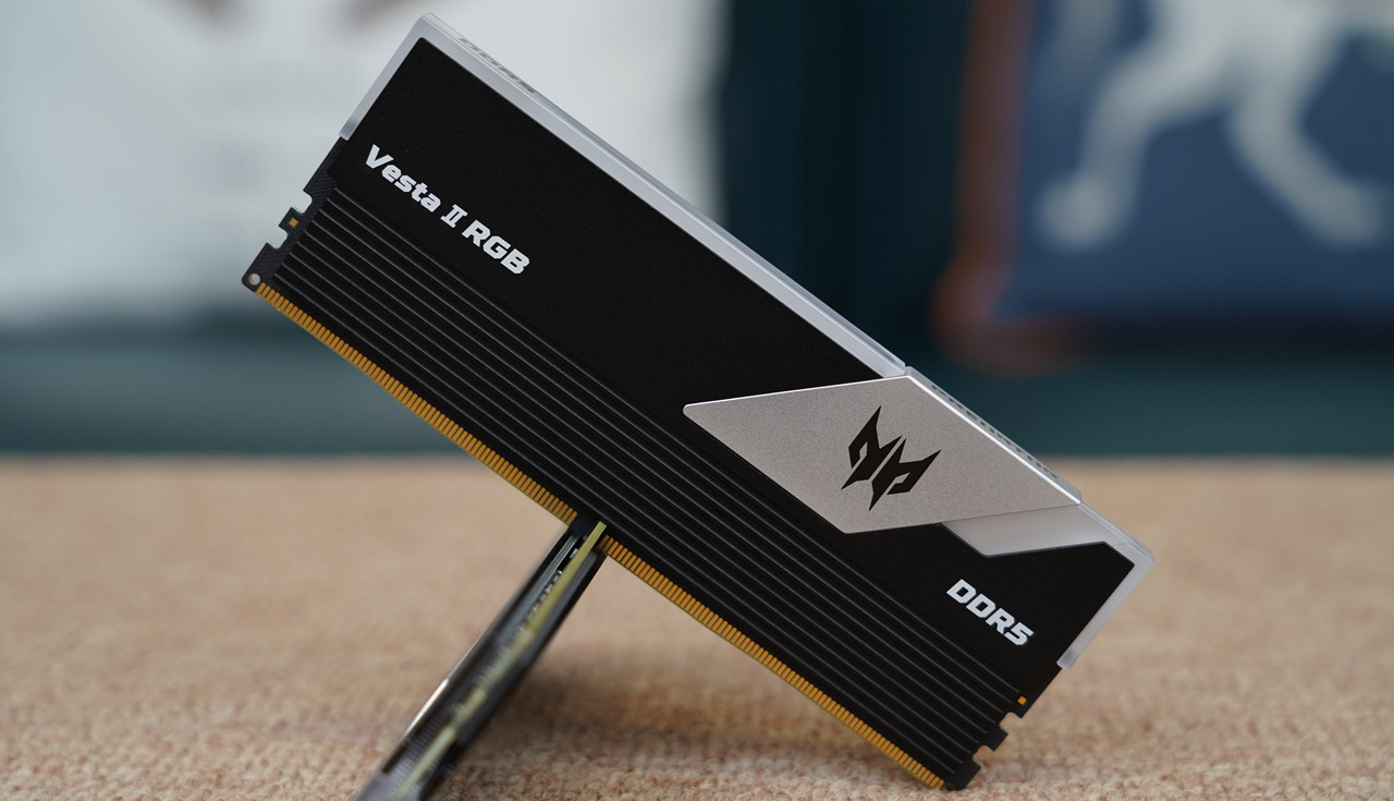 内存宏碁掠夺者ddr5跑分多少,宏碁掠夺者内存条炫光和冰刃展示