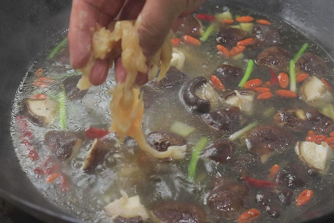 保护肝脏的最佳菜谱,这4种食物是养肝的好食材