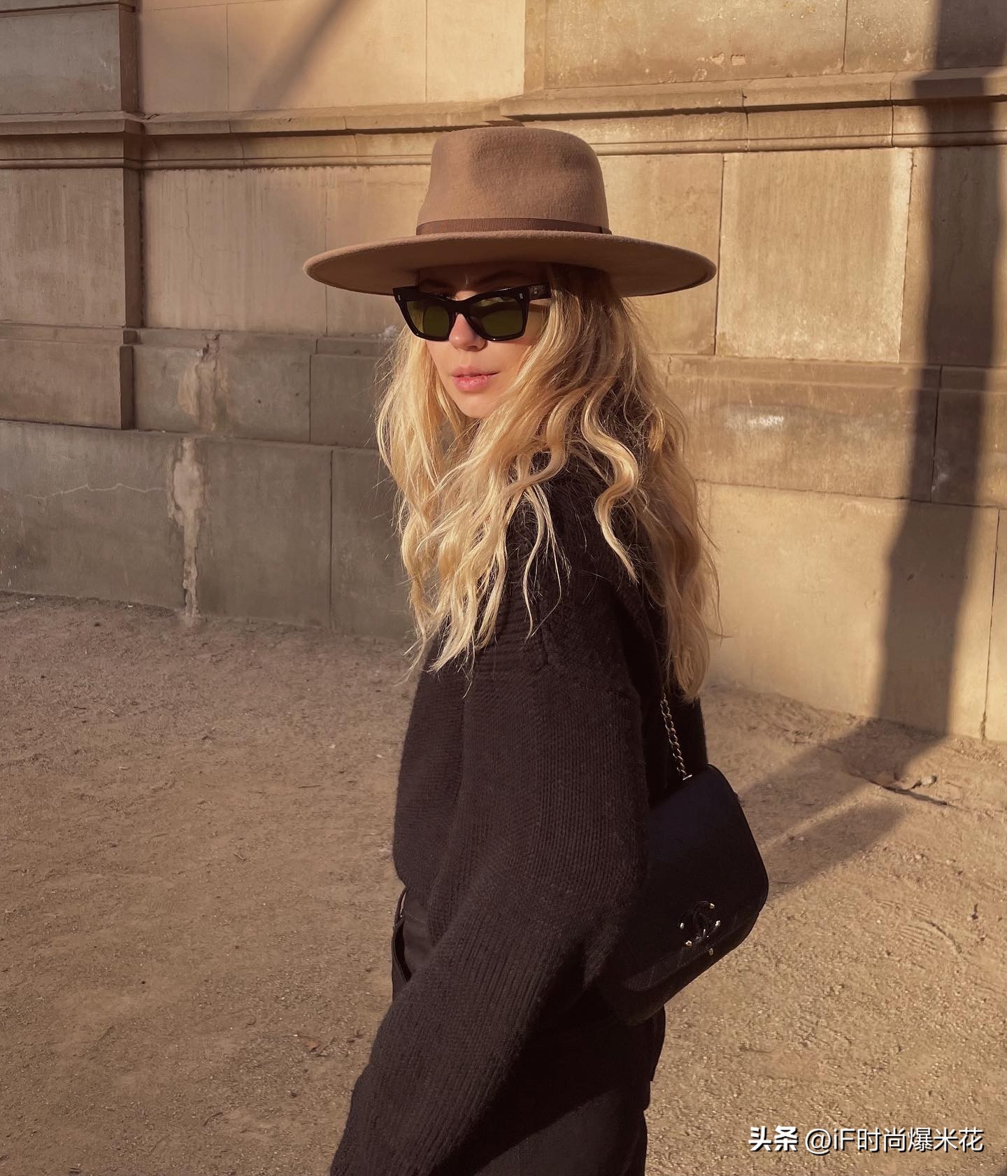 法式穿搭：跟着旅居巴黎的Ana，整理春天的衣橱