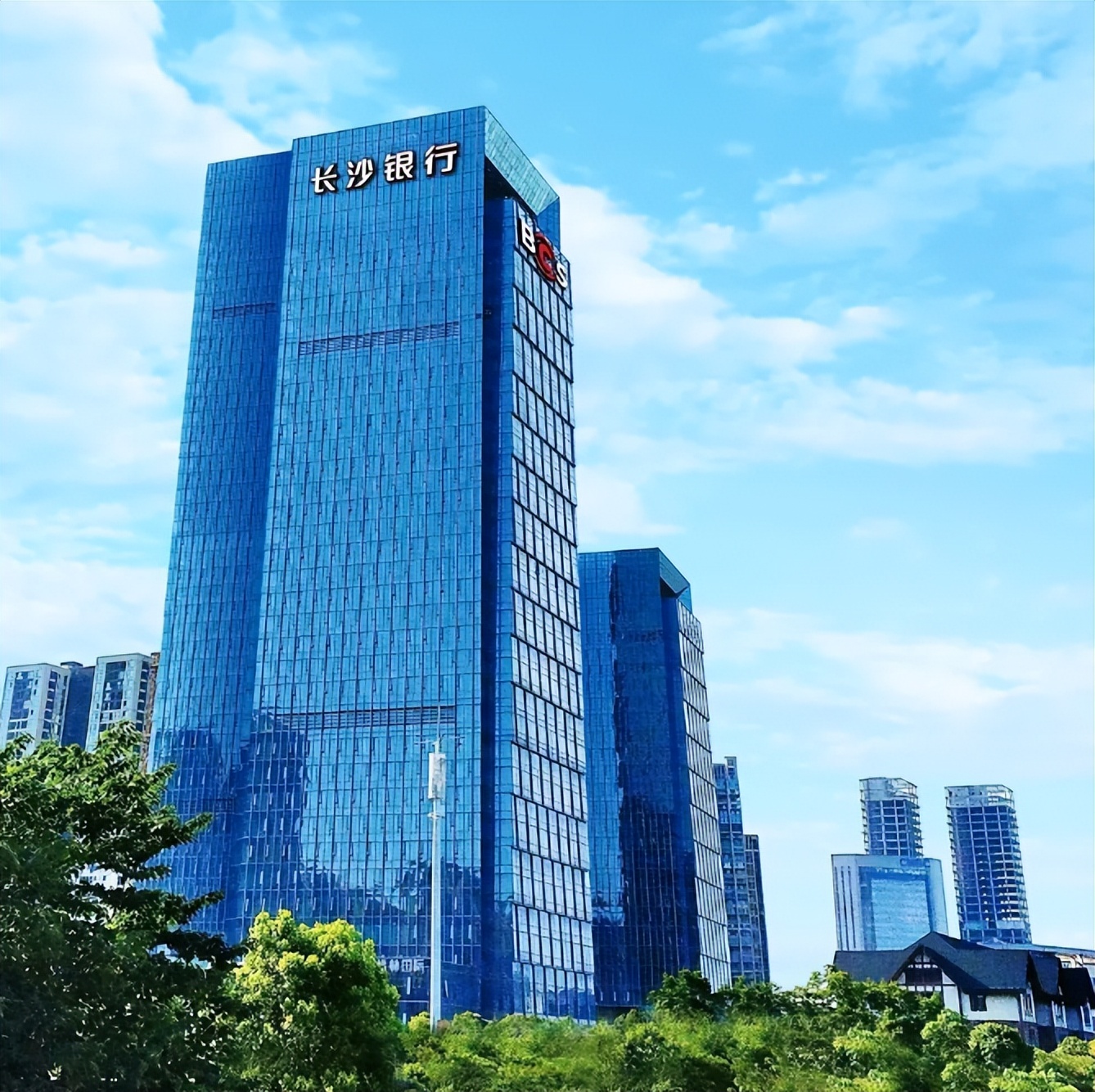 长沙银行最新年报,湖南四大行排名