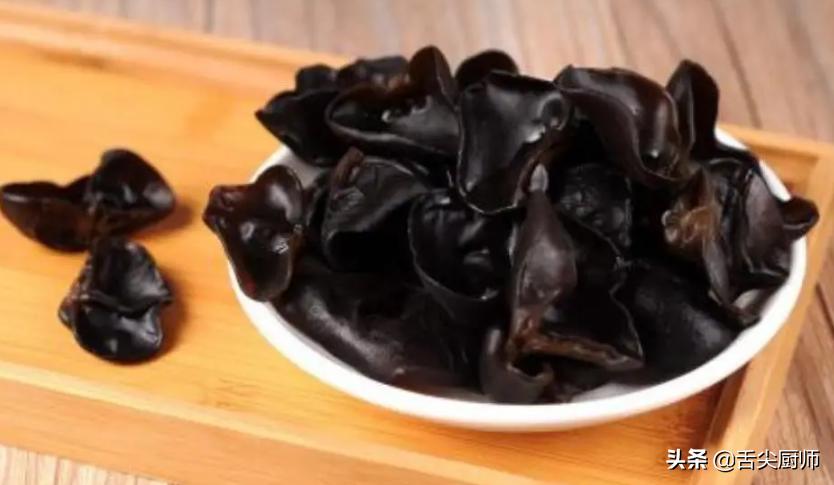 补钙是喝纯牛奶好好还是吃钙片好,补钙只会喝牛奶它才是天然钙库