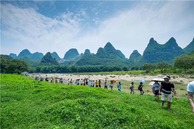阳朔相公山玩完再去遇龙河一日游,相公山到遇龙河景区坐船怎么走的