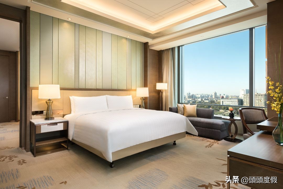 济南看趵突泉最好的酒店,课本里的趵突泉一城山色半城湖