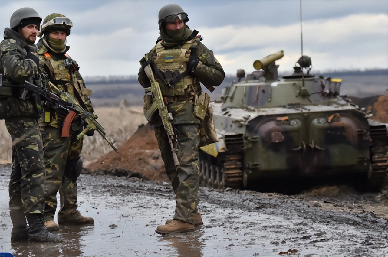 俄乌局势大变，普京4个动作，要逼基辅上谈判桌，美国成关键因素