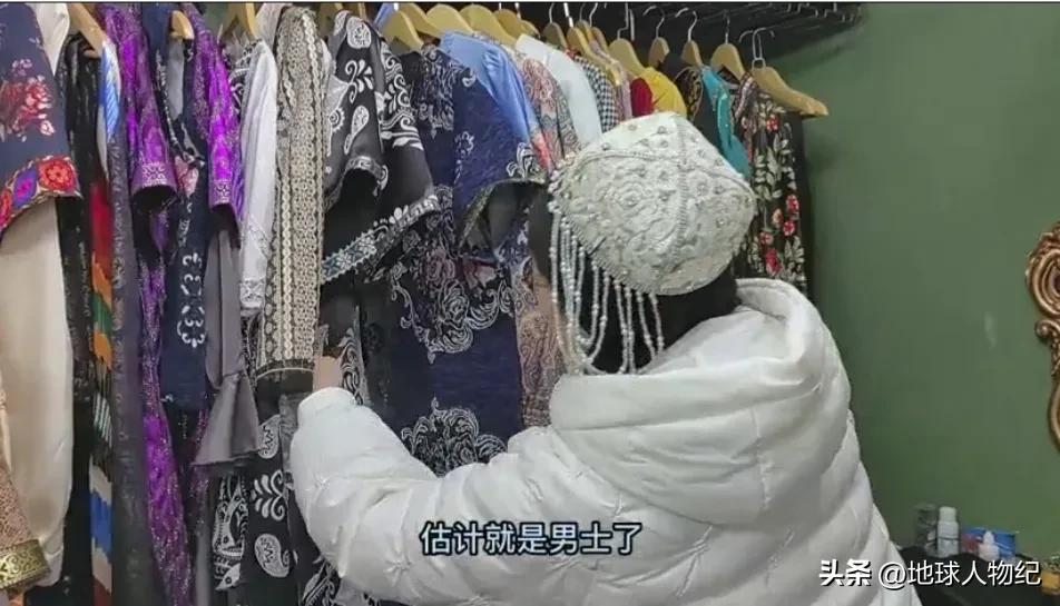 90后女人网恋奔现,90后女孩与男友奔现