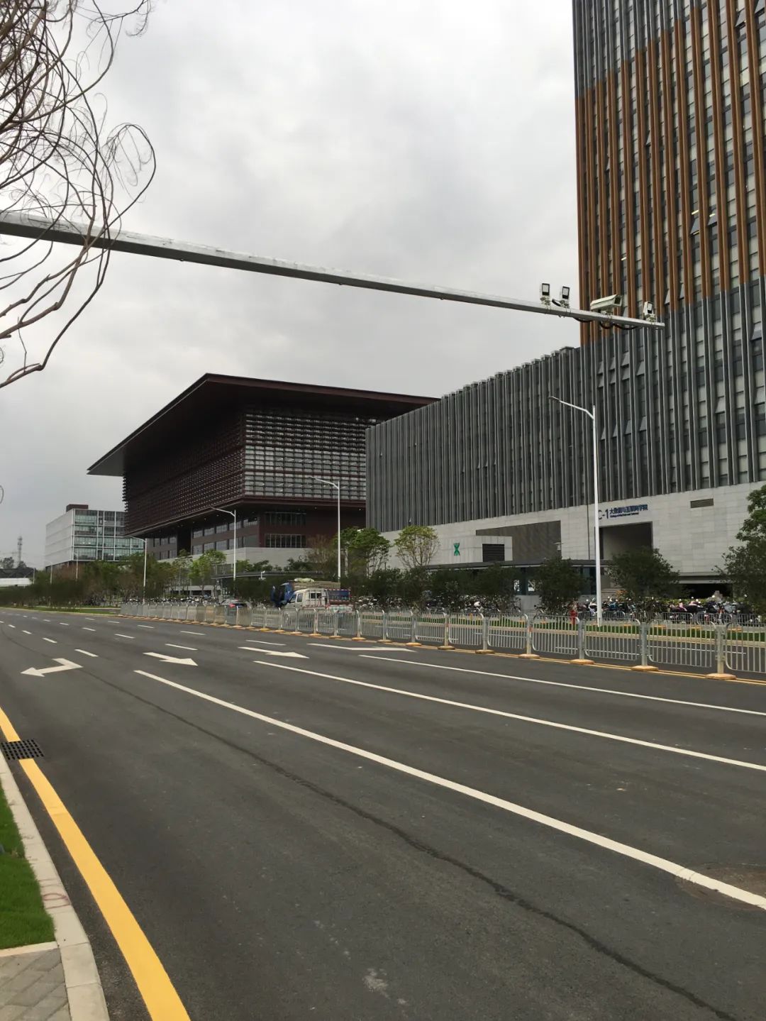 旭光车行雅迪电动车,旭光单车