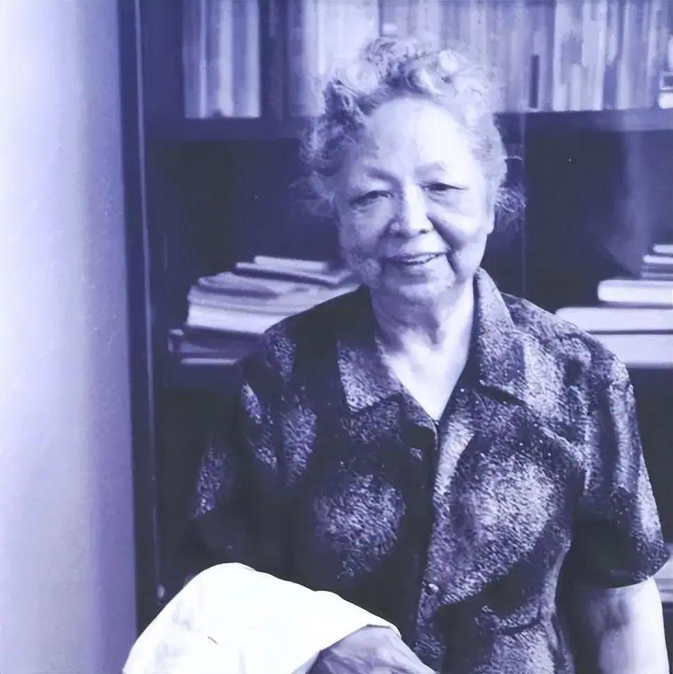 中国女人回国遭美方扣留,她恳求:给6800美元,药瓶还给我