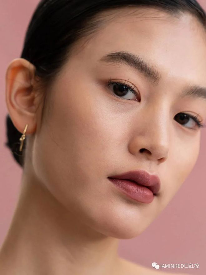 6支灰粉色口红都非常美，哪一款是你的菜？