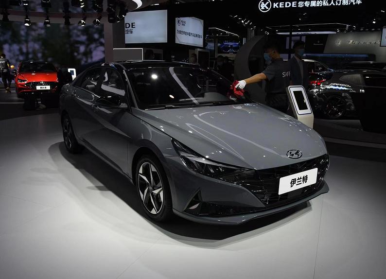 现代伊兰特2023款落地价9.98万,现代新款伊兰特预售价