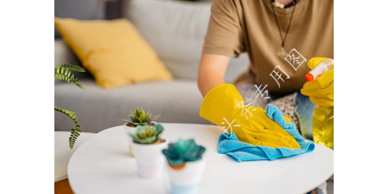 你以后再打我，这只鸡就是你的下场，狠妇一招制服了家暴老公