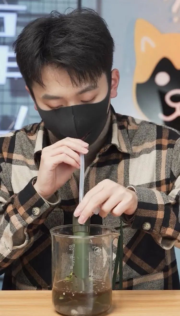 给明星化妆,明星给明星化妆