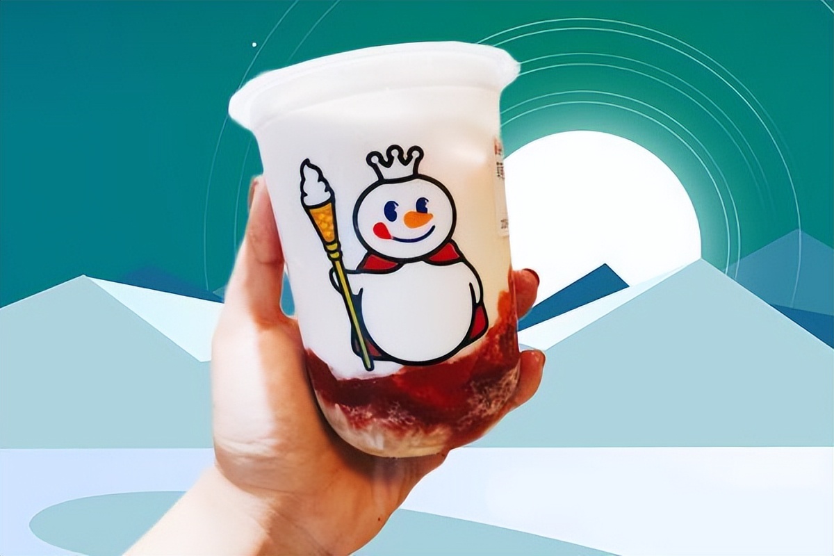 蜜雪冰城“*局骗**”：年挣20亿，竟不是靠的卖奶茶？店员透露出实情