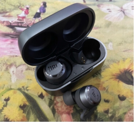 蓝牙耳机买什么牌子音质比较好,蓝牙耳机哪个牌子的好测评