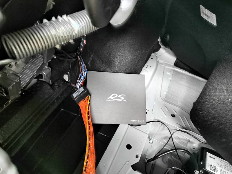 宝马320i改装哈曼卡顿音响,宝马320音响改装德国蓝宝