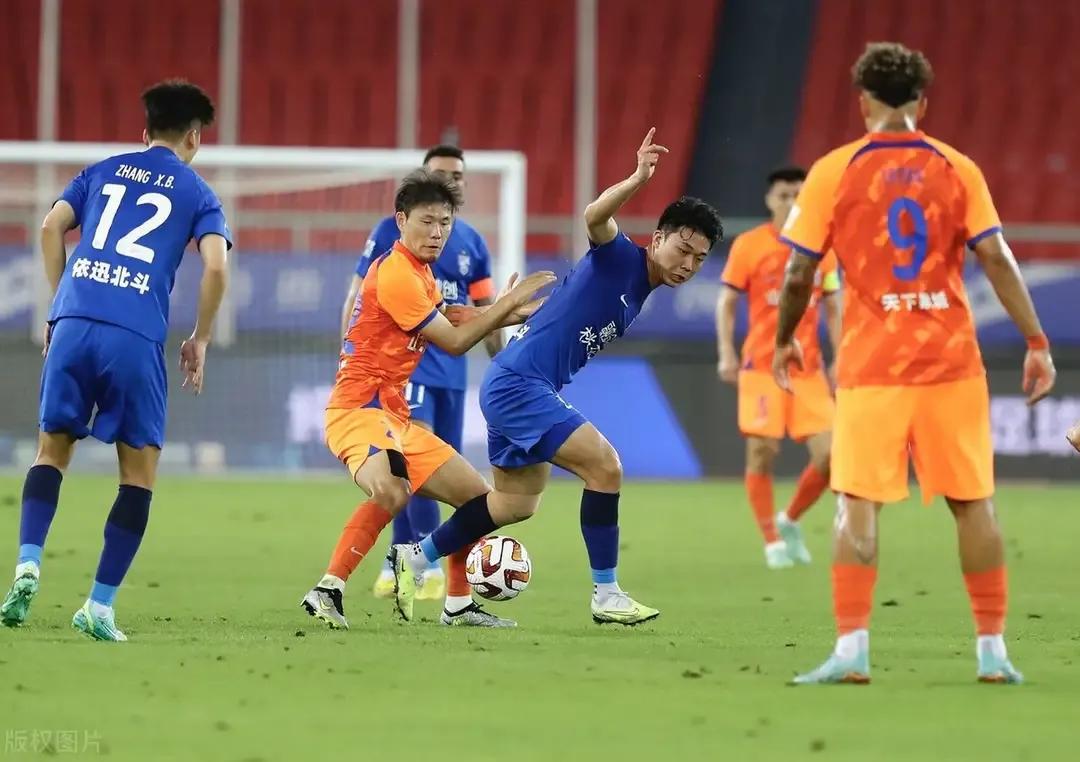 中超海港2-1国安领跑积分榜,中超积分榜最新排名大连