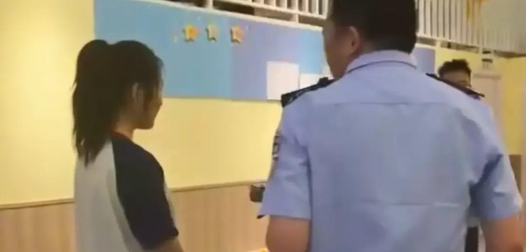 托管老师霸凌学生,儿童在托管中心被未成年严重霸凌