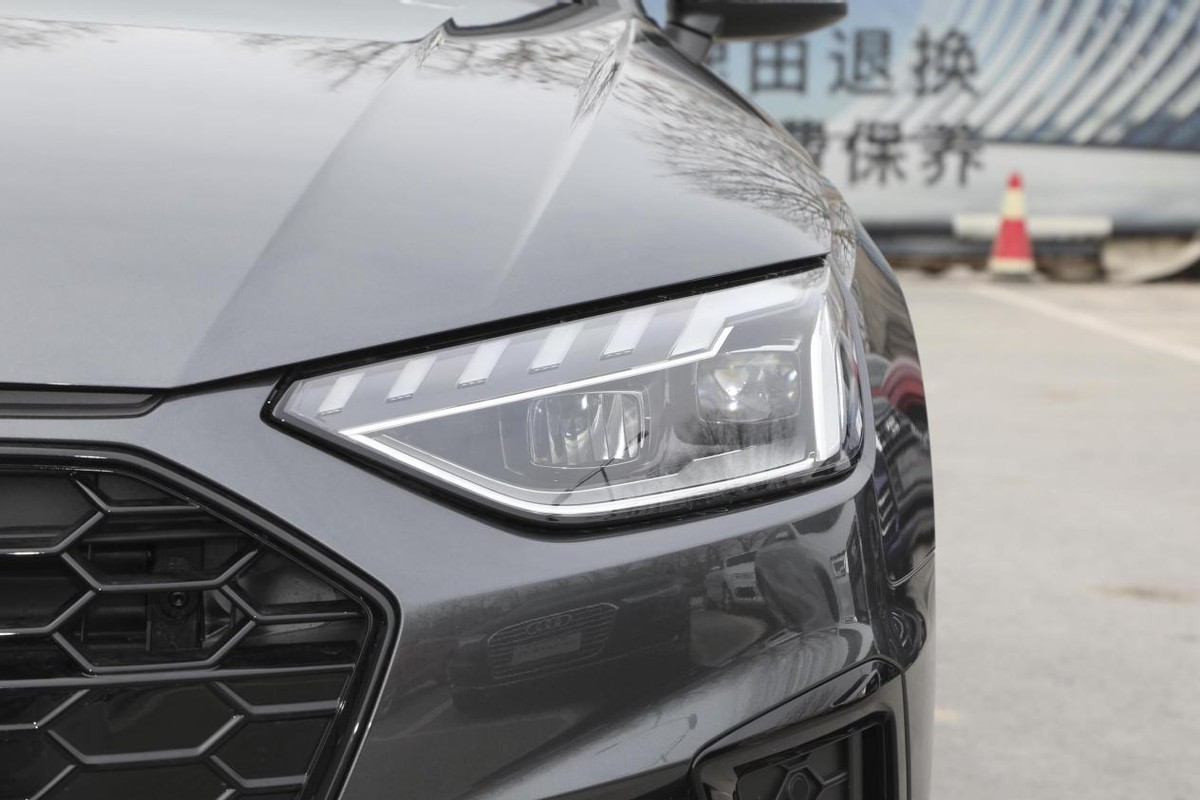 第九代2019款奥迪a4l,轴距近2.7米