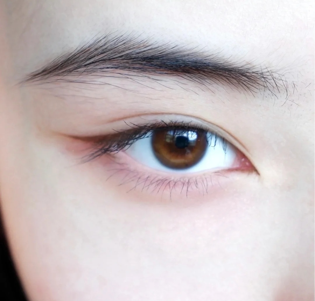 丹凤眼和狐狸眼和桃花眼什么样子,桃花眼男生适合找什么眼型女生