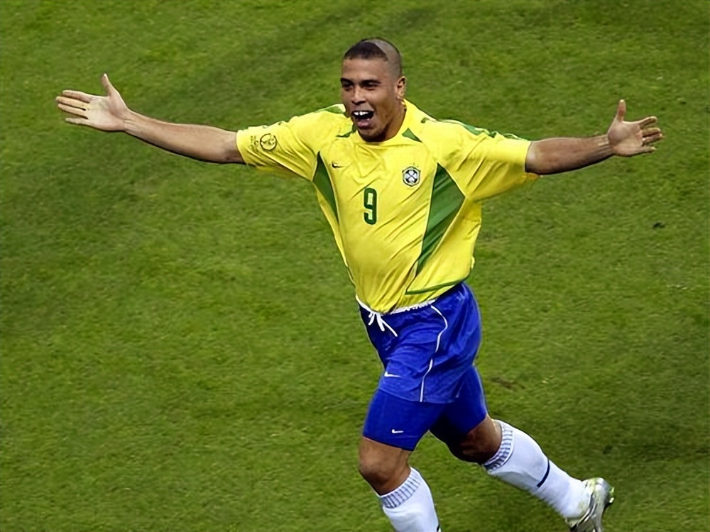 大罗自认最佳进球,大罗评价最佳阵容