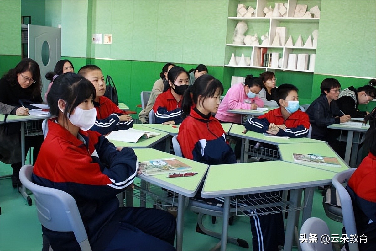 民生中学通过信息技术为“双减”工作赋能