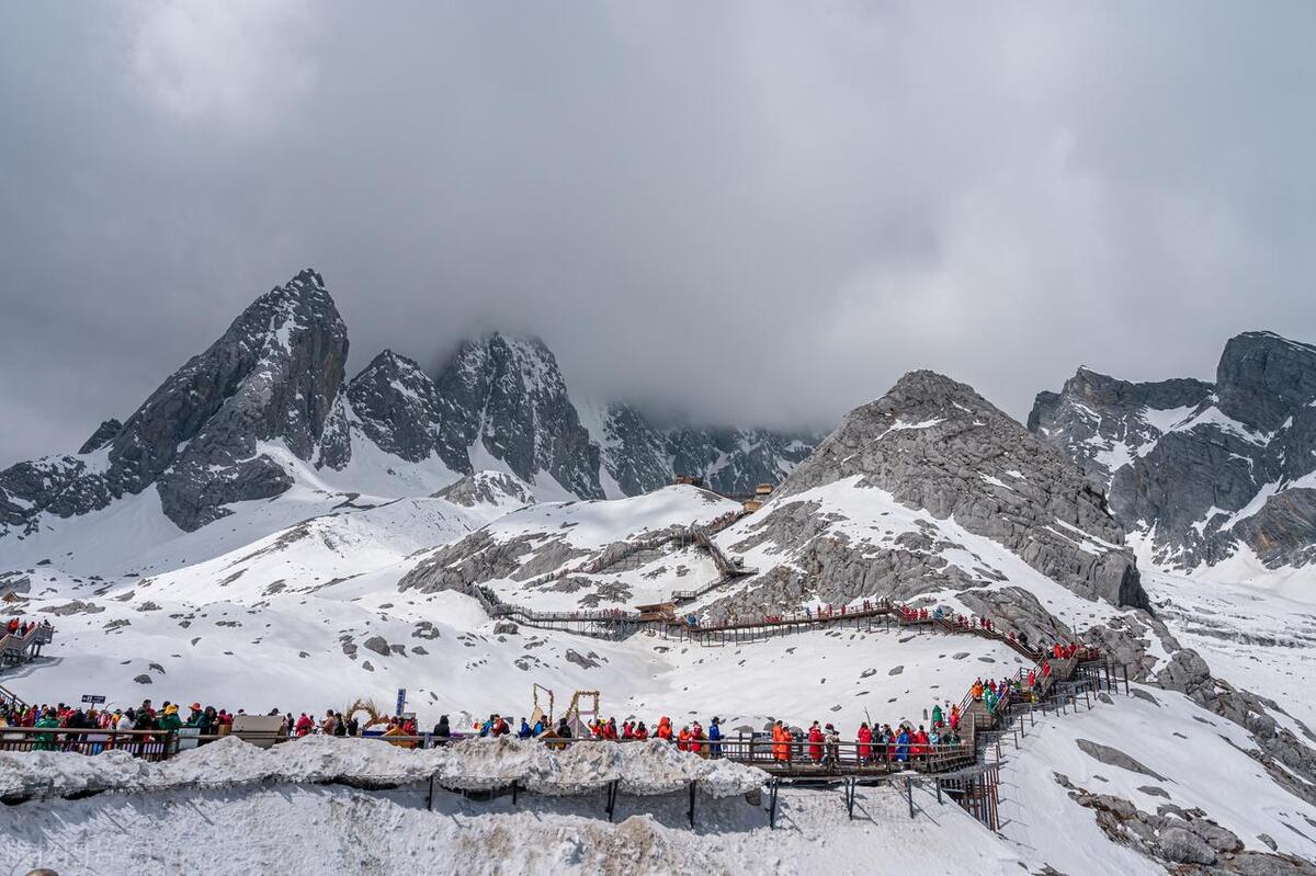 云南旅游可以看到独特的什么景观,云南旅游探寻大自然鬼斧神工