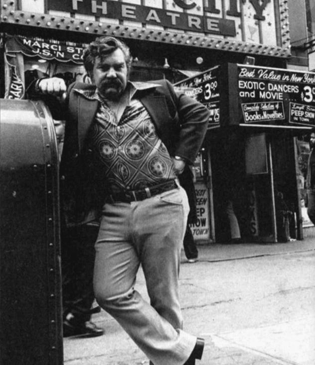 纽约富家女：14岁被逼阅成人片，参加真人派对，如今开始拍纪录片