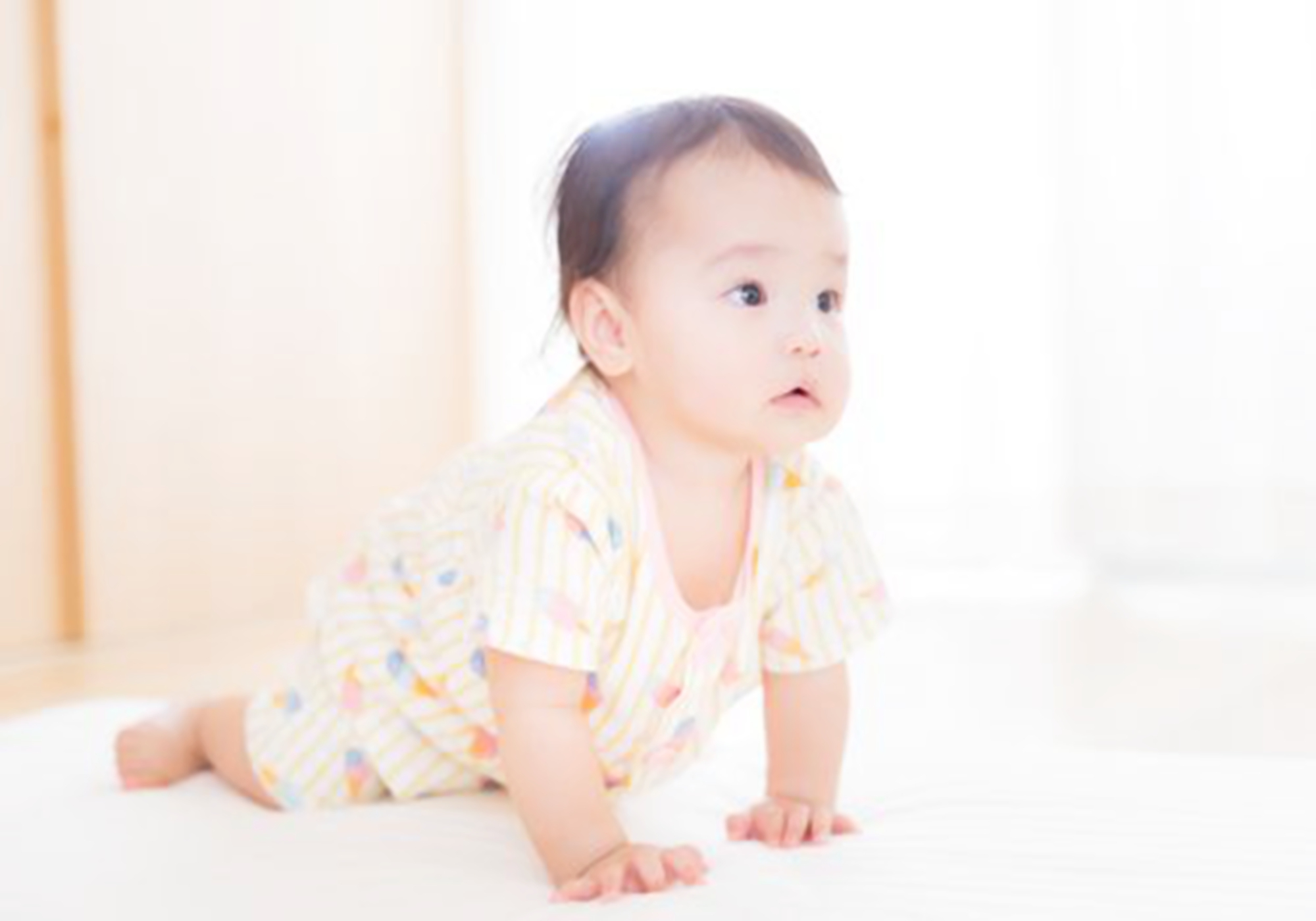 如何教宝宝从卧趴到真正的爬,宝宝练习趴要趴够多长时间就会爬