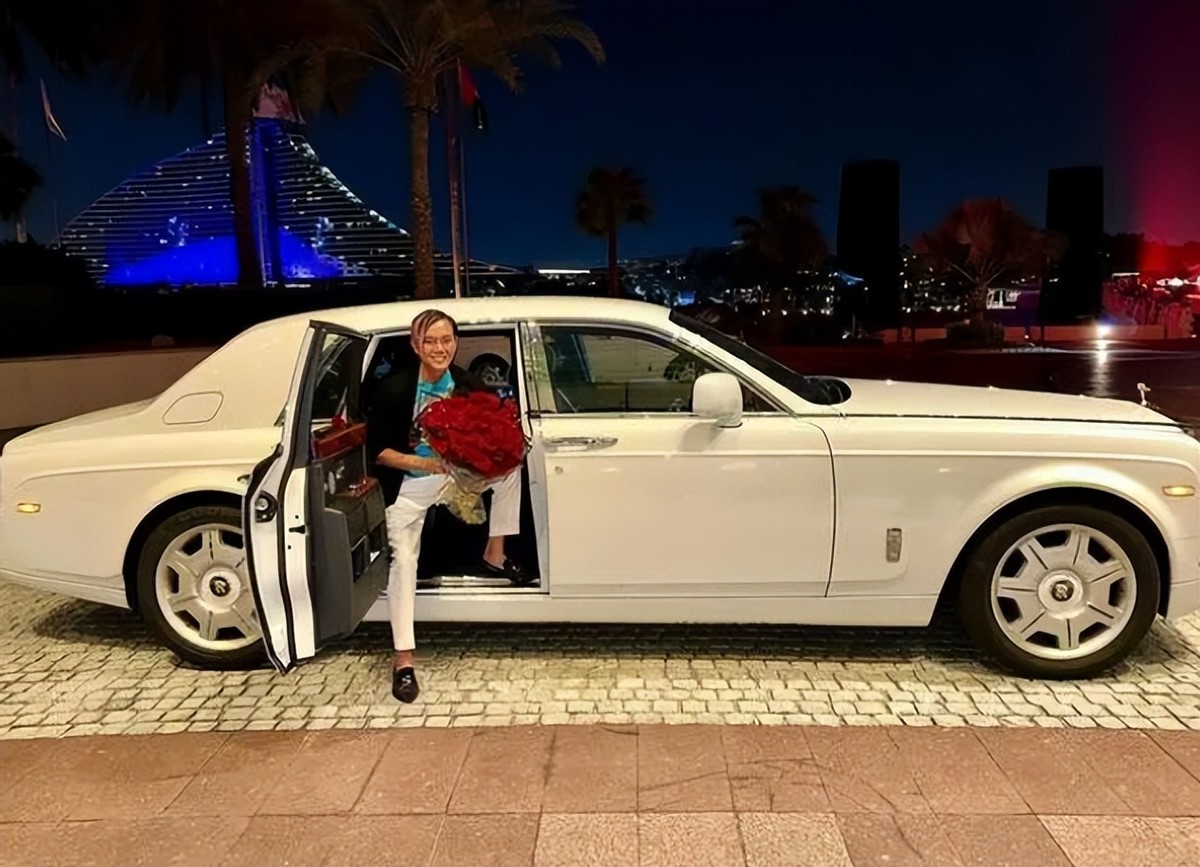 澳门如今的赌王,澳门新赌王买了30辆车