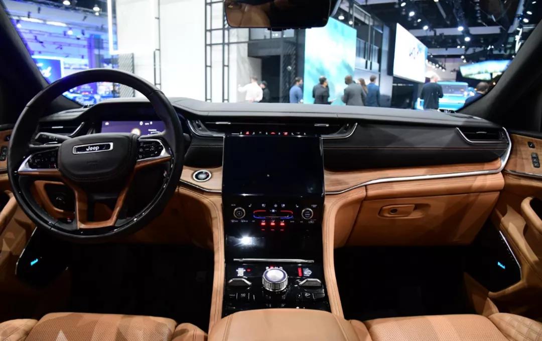 洛杉矶车展哪款车吸引人,洛杉矶车展最省油的车