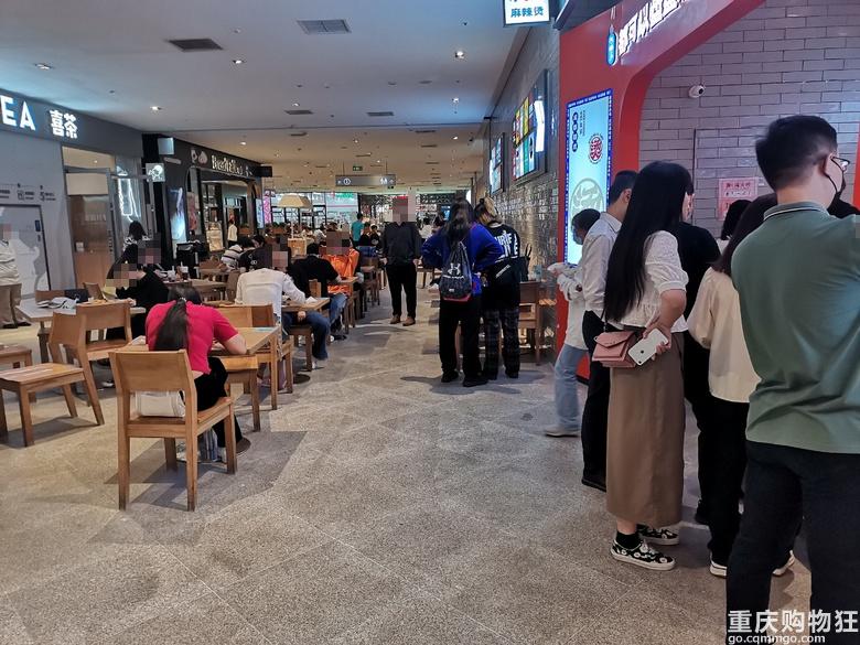 开小吃店一个月赚两万,开个小吃店一个月也就赚一万多