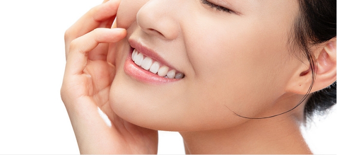 成年后长痘痘的原因怎么解决,在治痘期间还是反复长痘正常吗