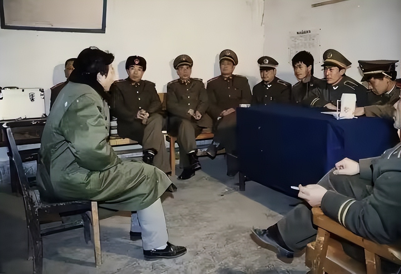 “戴笠股票”案：文盲冒充戴笠之子骗财骗色，其中包括高中女青年