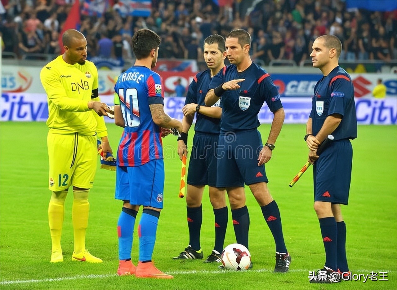 足球场上什么叫越位,足球越位是什么意思？