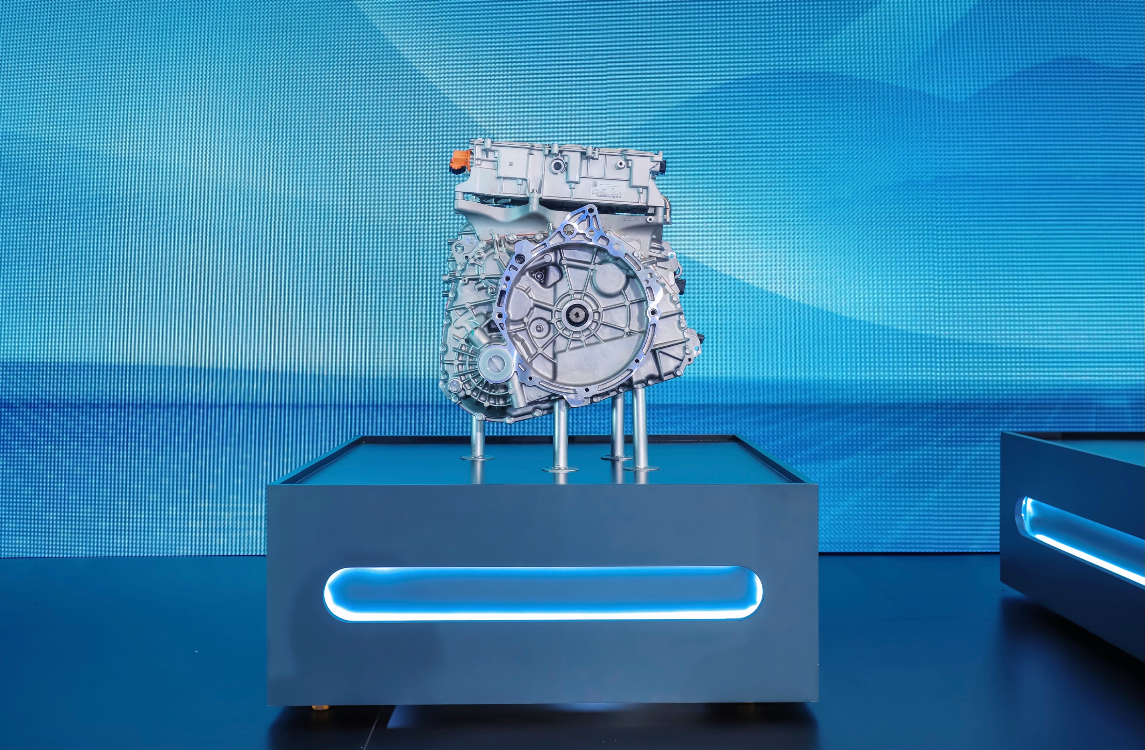 奇瑞鲲鹏c-dm电混系统工作原理,奇瑞鲲鹏超能混动c-dm系统发布会