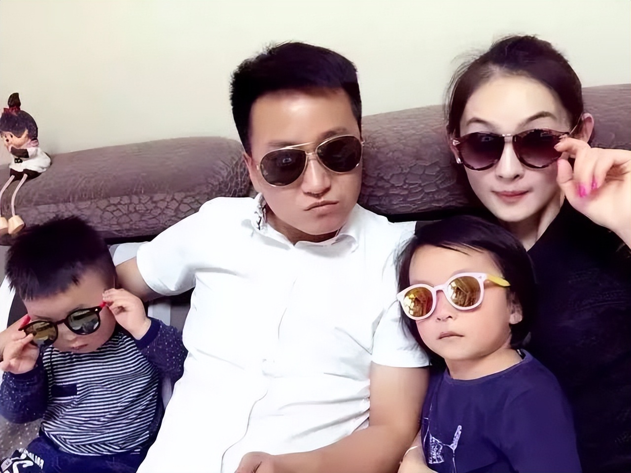 地震中12岁被救的女孩承诺嫁给他,地震中被救的女孩婚后怎样了