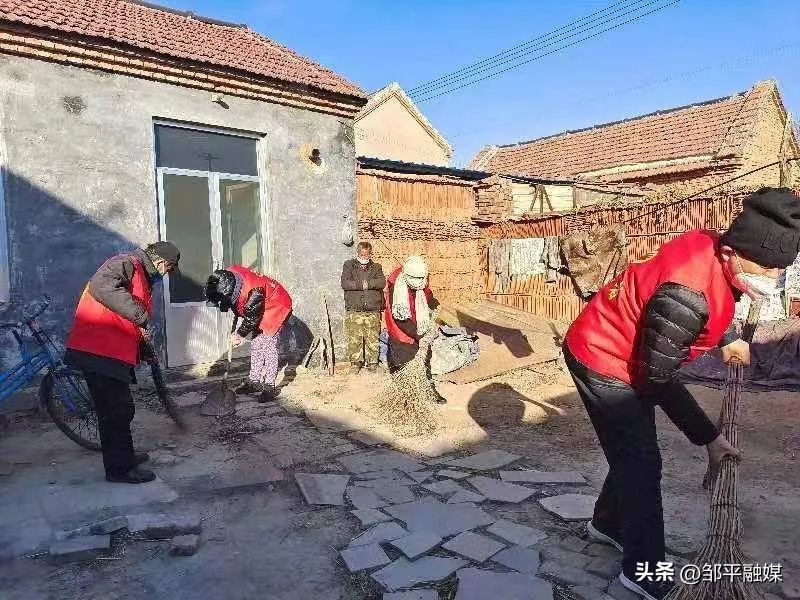 邹平市临池镇：*党**员“闪送”小分队，暖心配送在行动！