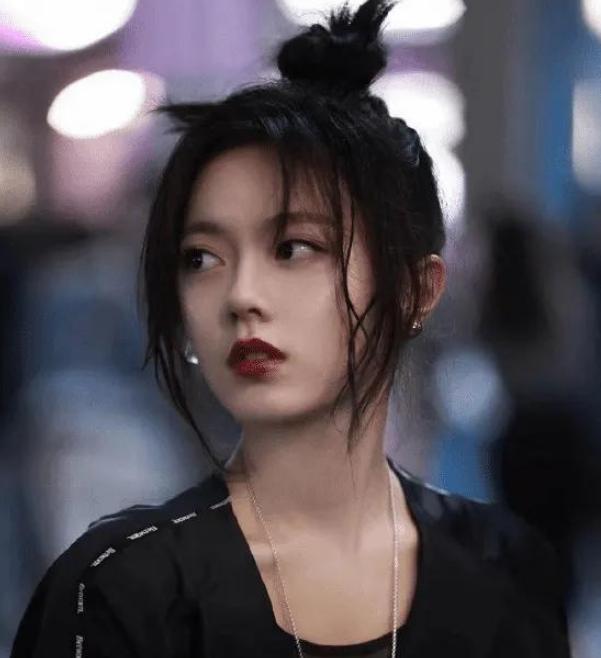 巴啦啦小魔仙赵今麦今昔对比,赵今麦与小魔仙