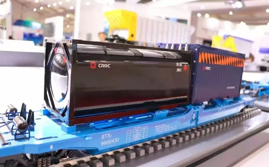 全国首条悬空列车,国内首条悬挂式空中轨道列车江苏