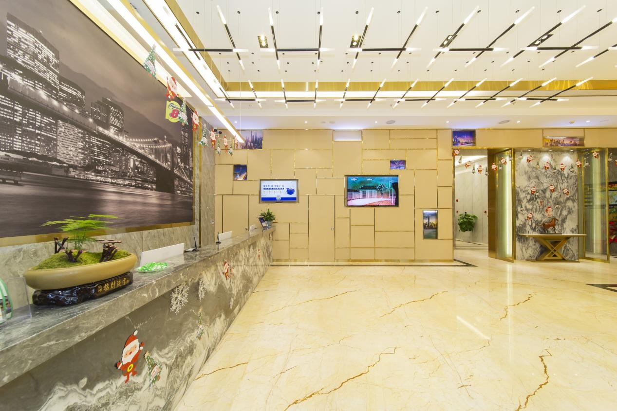 蜀绣成都的古典优雅，来速8精选酒店感受一番