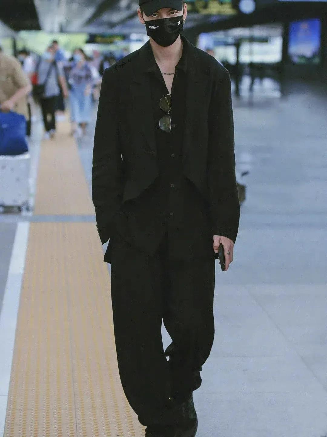 陈伟霆pk陈伟霆,陈伟霆可以叫谢伟霆吗