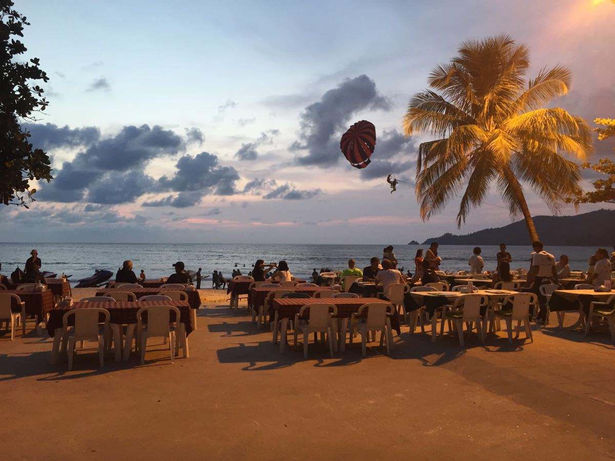 泰国普吉岛最新真实消息,泰国普吉岛现在游客多吗