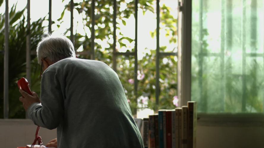 邻居办酒席房门被撬,邻居撬开我房门办婚宴知乎