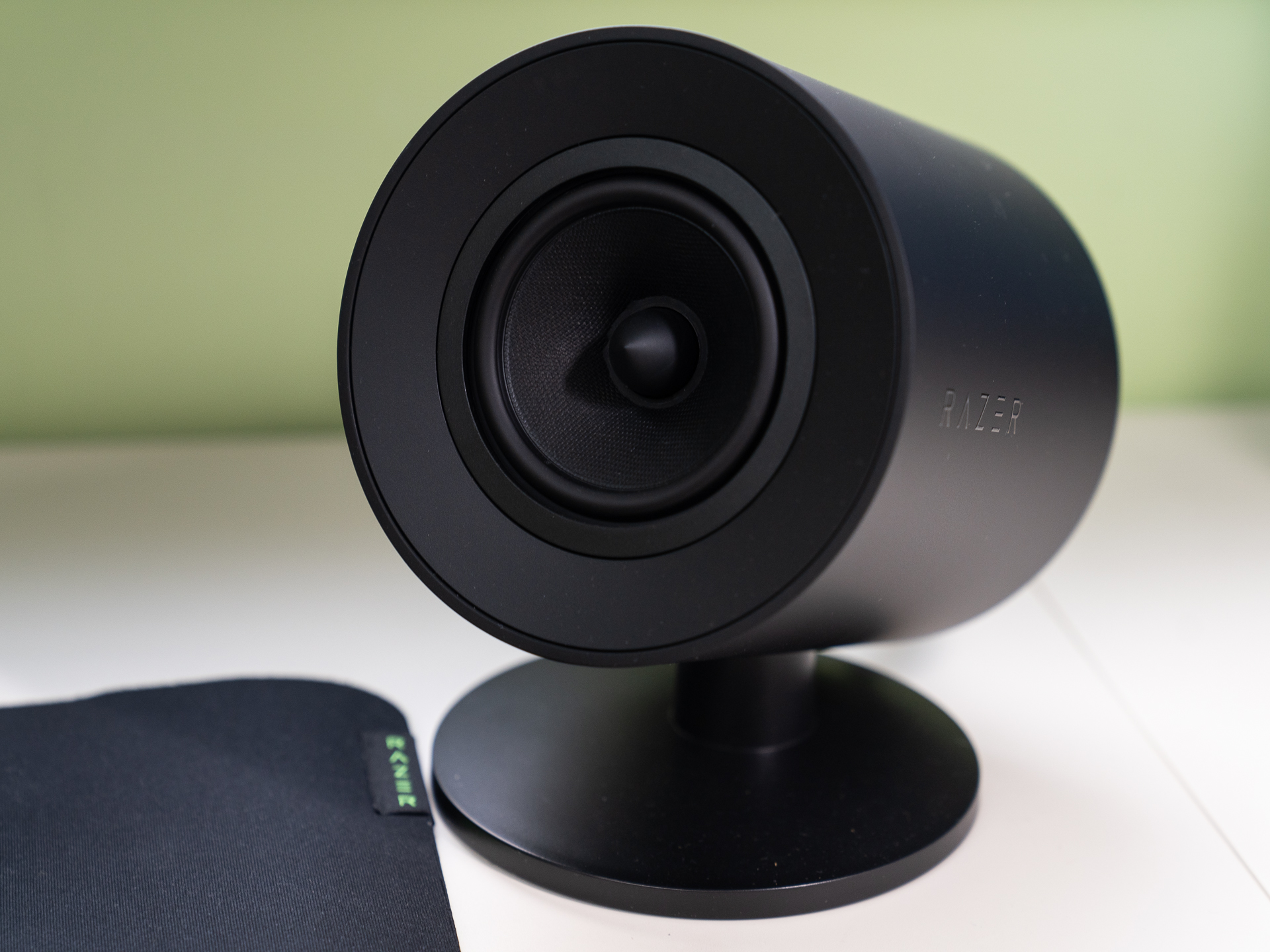 雷蛇天狼星v2听声辨位,雷蛇利维坦v2和天狼星v2怎么选