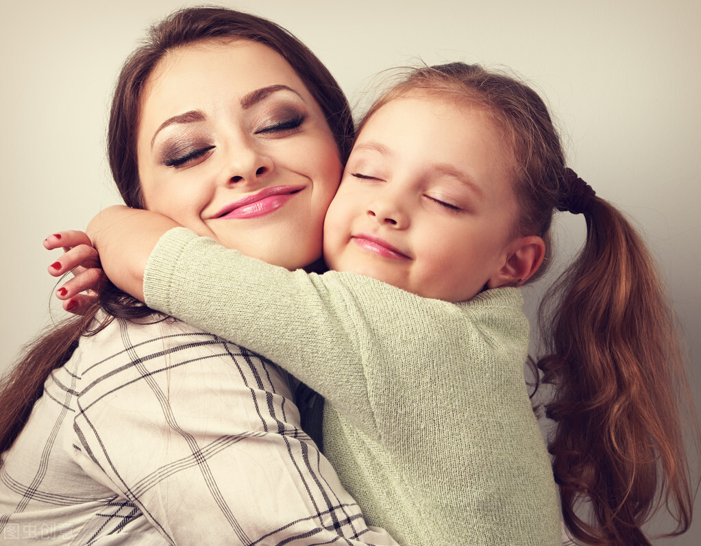 男孩往尿道塞近200颗“玩具球”，喜欢塞东西的熊孩子怎么回事