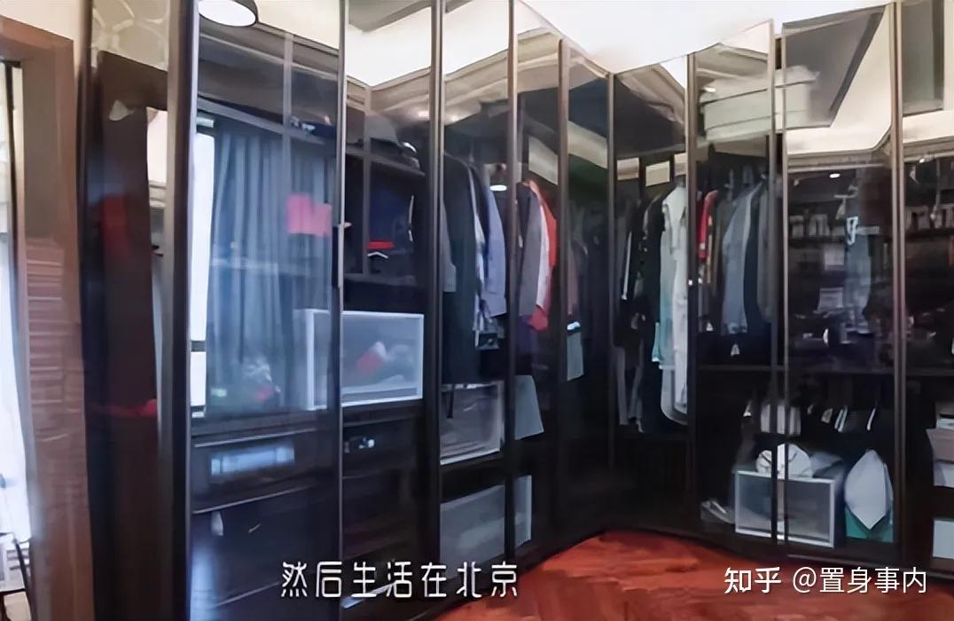 明星菜刀80万,明星都用多少钱的手机壳