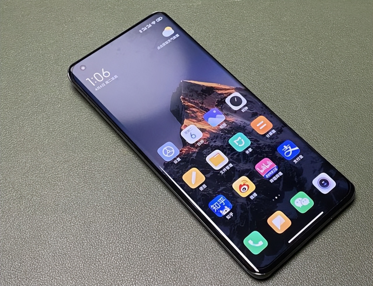 6年前的手机还能用上最新的系统,iOS更新为什么比安卓好这么多?