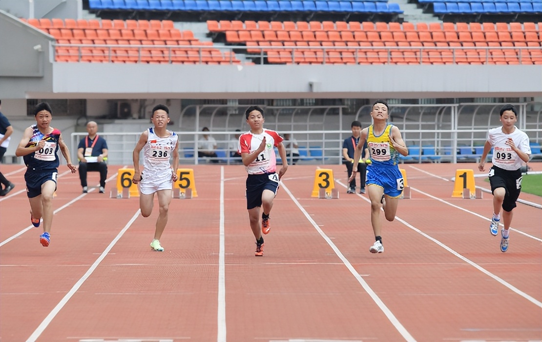 成都市青少年运动会田径比赛初中,成都青少年第三届田径比赛